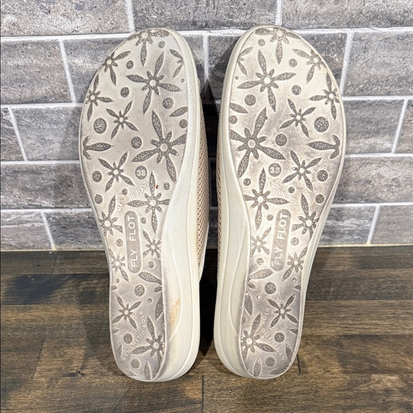 Fly Flot Tan Sandals Size 7.5 (EU 38) - Picture 10 of 10